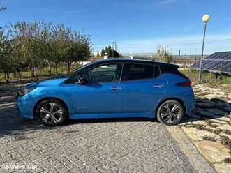 nissan leaf n-connecta two tone