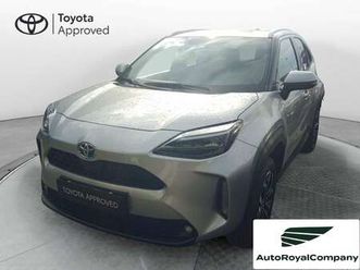 yaris cross 1.5 hybrid 5p. e-cvt trend