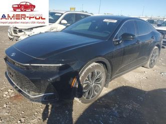 toyota crown xle 2023 2.5l 2.5 hybryda 236km