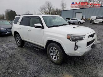 toyota 4-runner 2022 toyota 4runner sr5 premium 4.0 benzyna 270km