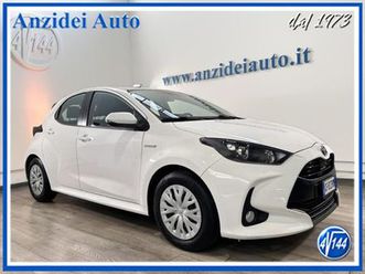 toyota yaris n1 1.5 hybrid autocarro 4 posti business