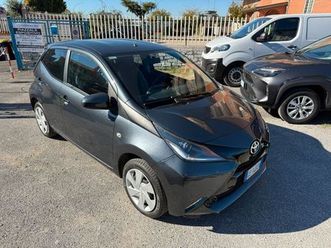 toyota aygo 69cv **automatica**