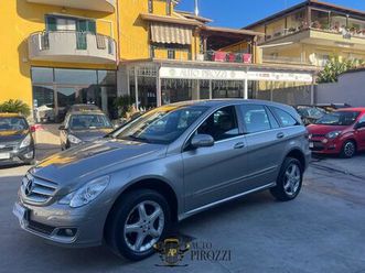 mercedes classe r320 del 2008 con soli 160.000km