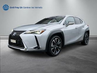 lexus ux 250h excellence: réserver un essai sur route !