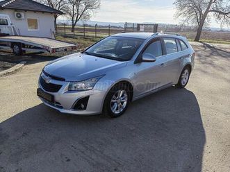 chevrolet cruze sw 1.4t lt plus 140 le!!!!!tolató radar+kamera!!!!digit klíma!!!friss műszaki!!!!