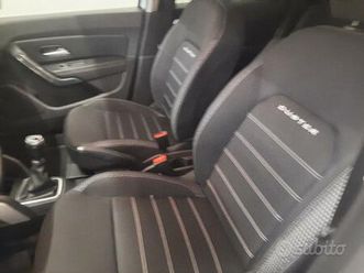 dacia daster foull con navigatore e telecamera