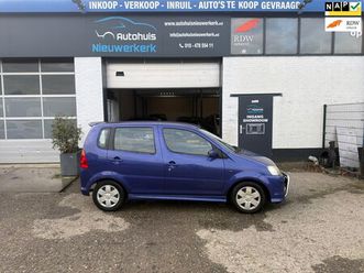 daihatsu young rv - 1.3-16v xti /automaat/ met nap en een nieuwe apk