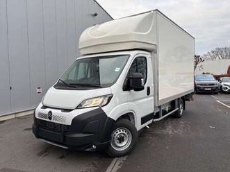 cargo box met laadklep l4 3.5t heavy 180 automaat