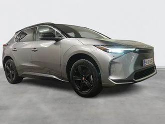 2025 bz4x executive premium