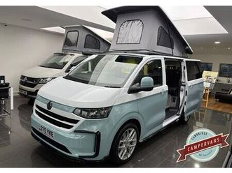 vw t7 150ps 8sp auto commerce swb barn doors – two tone clear white/stone blue – brand new campervan conversion – fixed rib bed