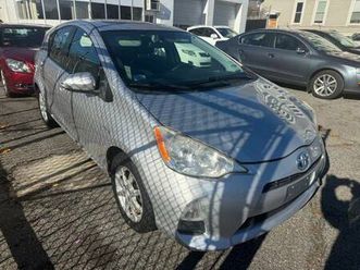 2013 toyota prius c four 4dr hatchback