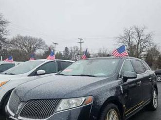 2014 lincoln mkt - awd - new tires (248-702-5913)