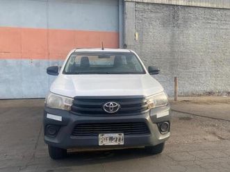 toyota hilux simple cabina