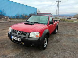 nissan np300 2010