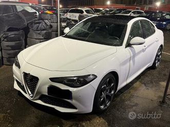 giulia 2.2 150 cv-automatica-super-tetto-unipro-