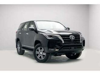 toyota fortuner 2.7l - attitude black inside chamois | export only