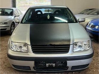 vw bora 2.0 benziner|ahk|klima|tüv02/27|vieles neu