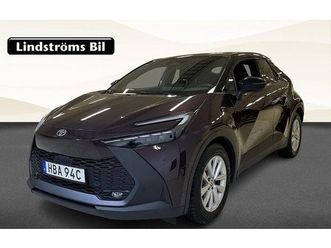 toyota c-hr hybrid 1,8 style teknikpaket bi-tone vinterhjul