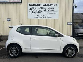 up! 1.0i avec carnet complet garantie 1 an