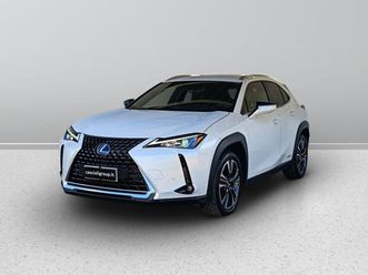 lexus ux 300h 2.0 luxury 4wd cvt del 2021 usata a san benedetto del tronto