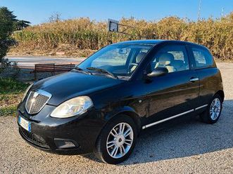 lancia ypsilon 1.2 per neopatentati
