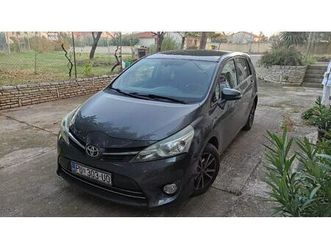 toyota verso 1,6, 2015 god.
