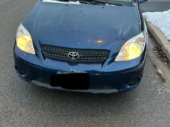 2008 toyota matrix low km $6500 obo