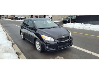 toyota matrix 2010 automatique, a/c