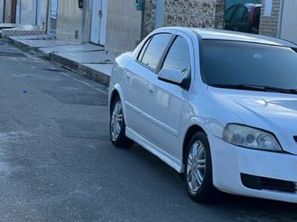 vendo astra sedan 2005