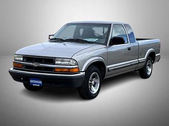 used 2000 chevrolet s-10 base