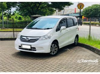 2013 honda freed 1.5 e mpv