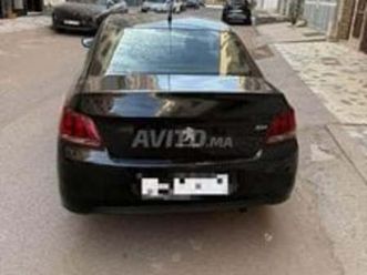 peugeot 301 1.6 bluhdi diesel bonne état