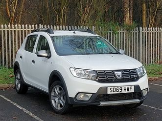 0.9 tce essential 5dr