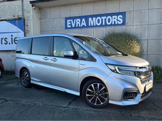 spada 7 seater hybrid automatic 2.0 petrol //low miles//power sliding rear doors//keyless entry//adaptive cruise control//keyless entry//