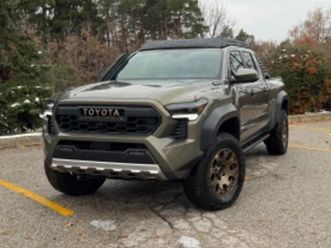 toyota tacoma carfax * * авто кредит * * ≫ 2024 • 71 999 лв. • id