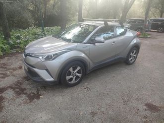 toyota c-hr lounge março/18