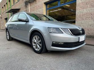 skoda octavia sw 1.6 tdi 115cv dsg navigatore sensori parcheggio