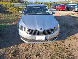 skoda 1.6 tdi 17 automatica incidentata marciante