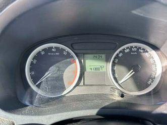 skoda roomster berlina manual de 5 puertas