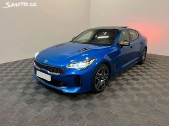 kia stinger 3.3 gt 4wd*360°*kůže*navi*