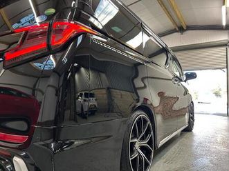 zr g edition 2.5 hybrid absolutely stunning pristine example- genuine auction grade&mileage - tasteful extras- thousands spent-must see car-unique!