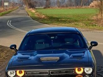 dodge challenger 3,6 otmuchów • olx.pl