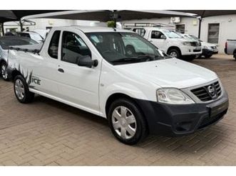 2013 nissan np200 1.6 a/c safety pack