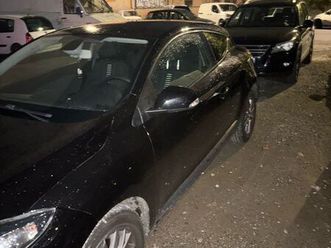 mégane 3 coupé société (5 places)