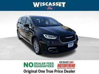 used 2024 chrysler pacifica touring-l