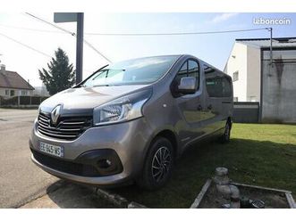 trafic tpmr 6 places assises + 1 fauteuil roulant 115 000 kms