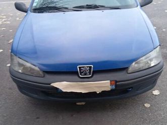 vends peugeot 106