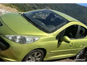 peugeot 207 1.6 hdi année 2008