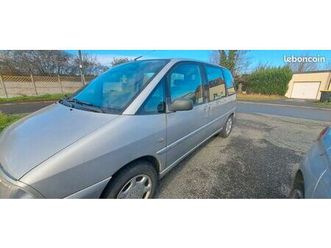peugeot 806 2.0hdi 110cv très propre 8 place