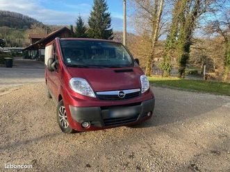 opel vivaro combi / minibus phase 2 – 7 places – 2.5 cdti 145 cv easytronic – 2007